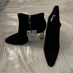 Brand new Gold heeled suede black boots size 38 Zara